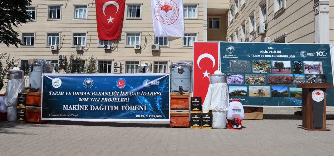 Bakanlığımız ile GAP Bölge Kalkınma İdaresi Başkanlığının İlimiz 2025 Yılı Projeleri Makine Ekipman Dağıtım Töreni Düzenlendi.